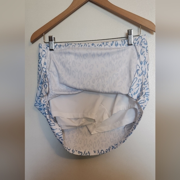 J.Lindeberg Ruched Blue and White Mini Golf Skort - Picture 9 of 9